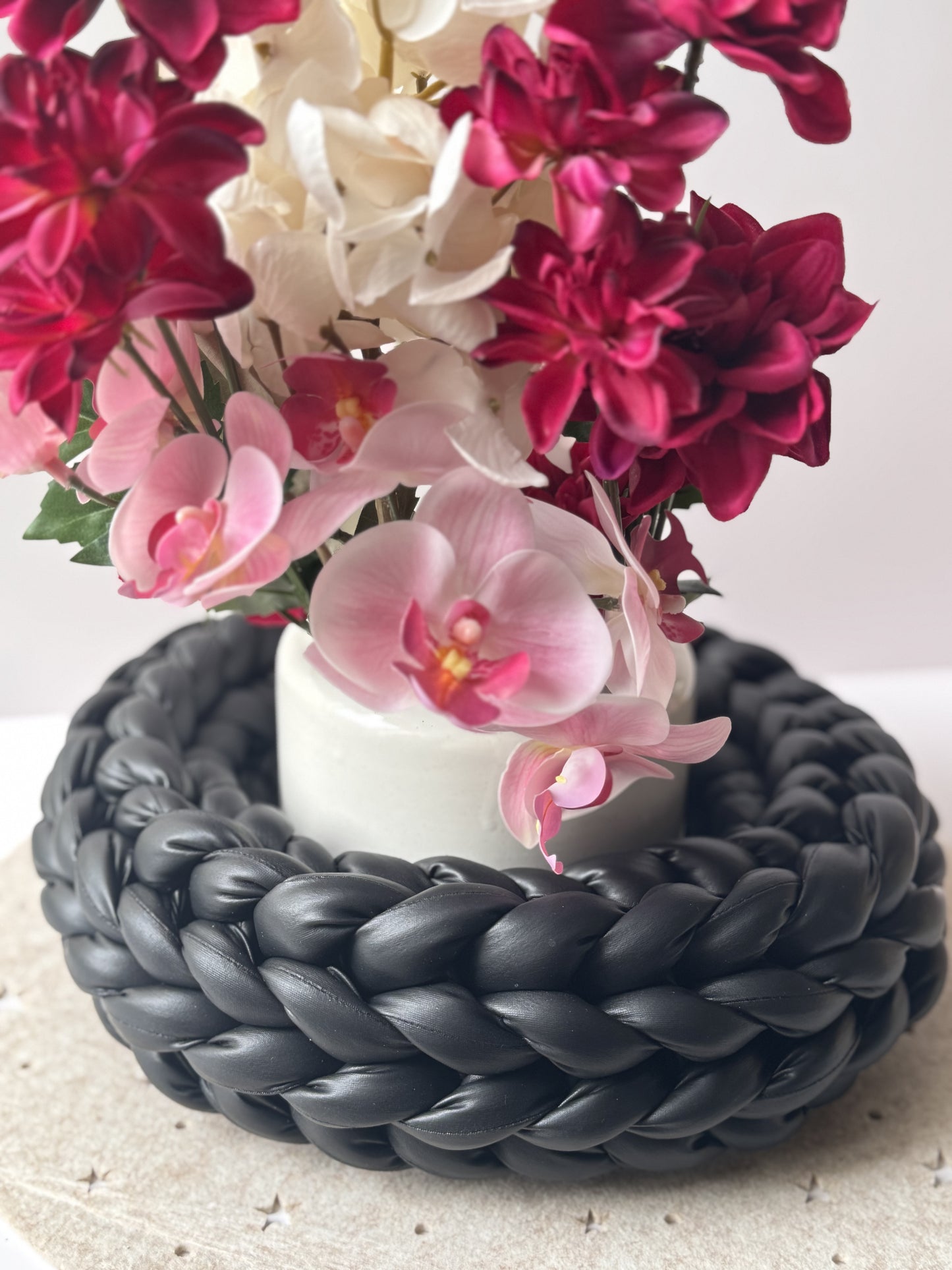 Kranz Schwarz Lederimitat – handgefertigter Tür- & Tischkranz – 22cm bis 40cm